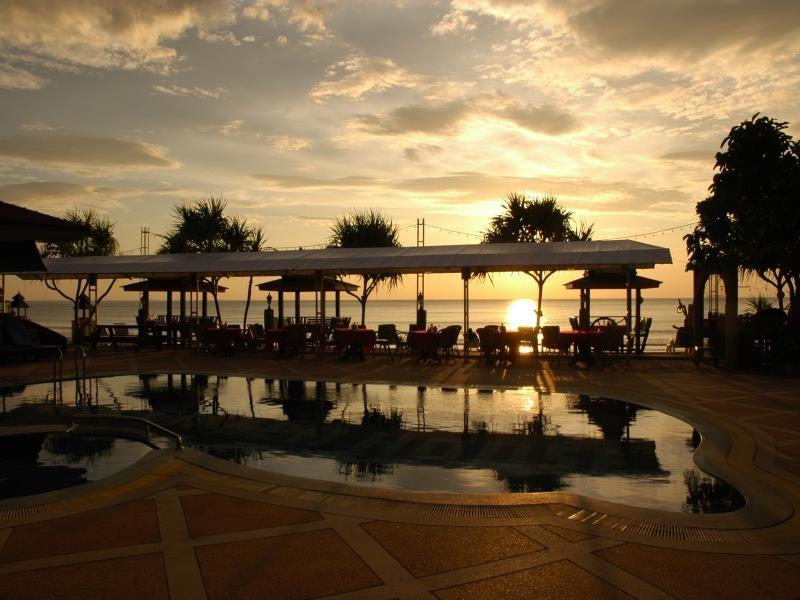 Lanta Sea House 2*
