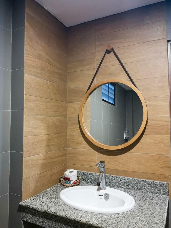 Resort Lanta Sea House 2*